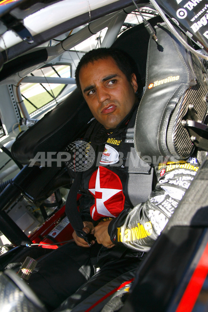 ＜07NASCAR・ネクステルカップ 第3戦＞ジョンソン シリーズ初優勝を飾る - 米国