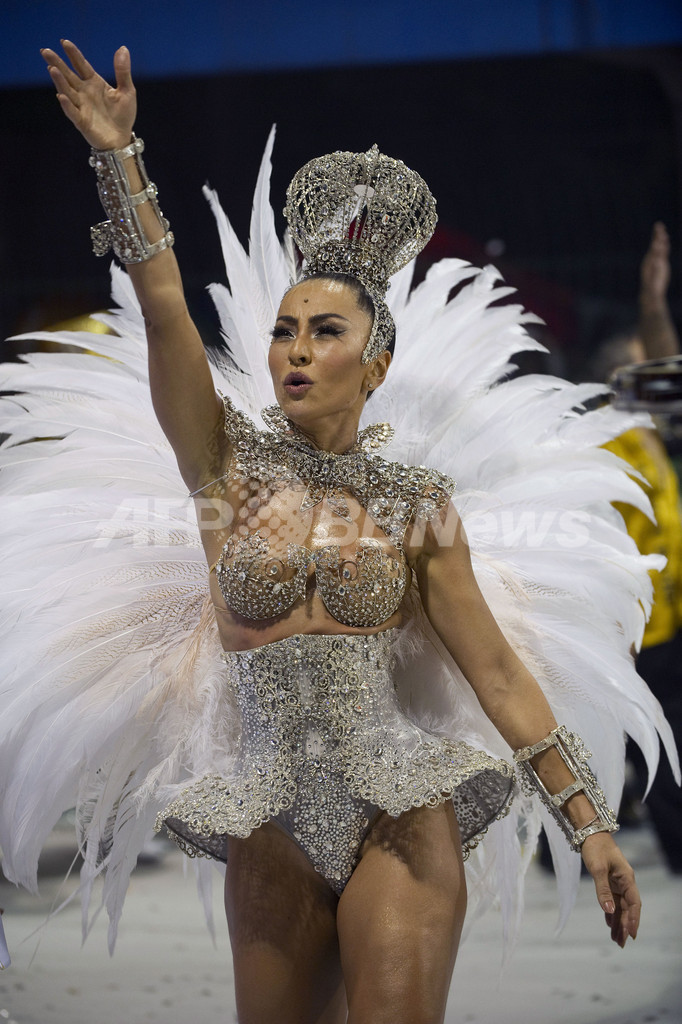 サンパウロのカーニバル、熱狂の2日目