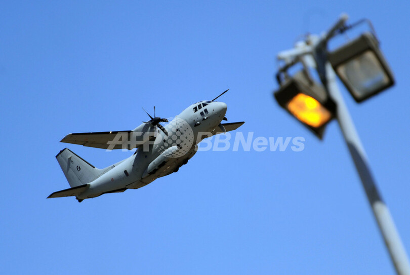 各国の軍用機が大集合、ハンガリーで国際航空ショー