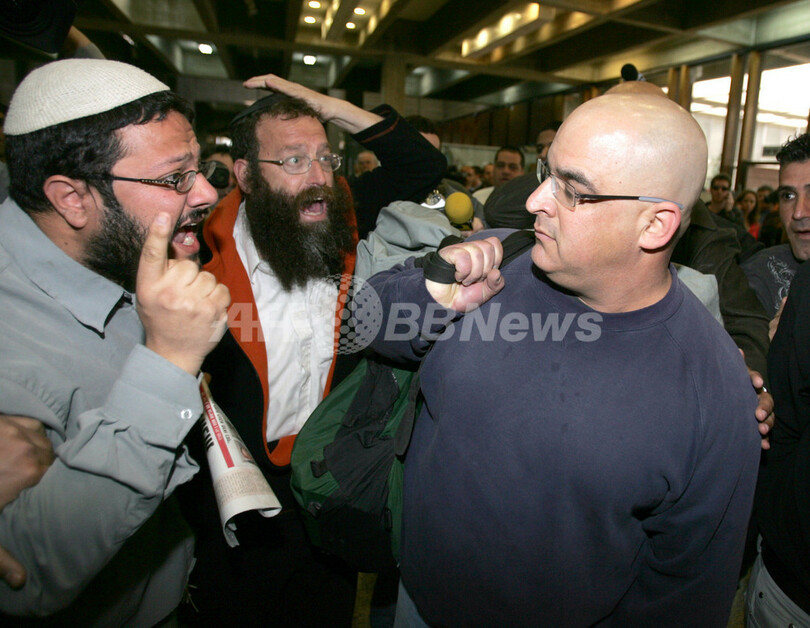 イスラエル、シャロン前首相の息子に禁固7月