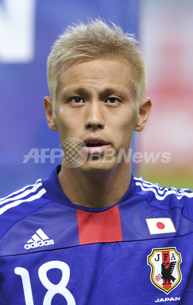 日本、韓国に3-0で快勝 サッカー国際親善試合