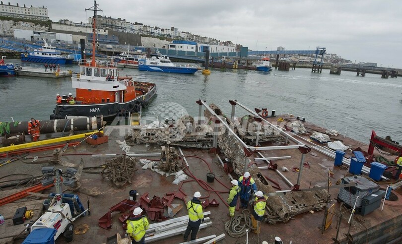 第2次大戦で撃墜の独空軍爆撃機、英海峡で引き揚げに成功