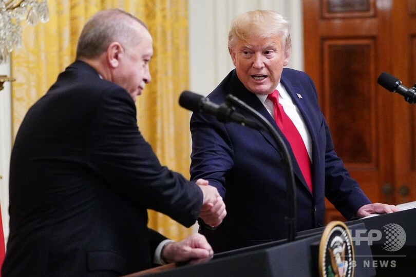 訪米のトルコ大統領に「大ファン」とトランプ氏、クルド問題には言及せず