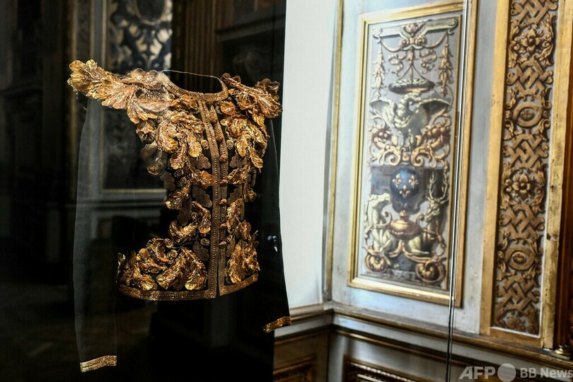 名画とモードの融合 「美術館のイヴ・サンローラン」展 仏