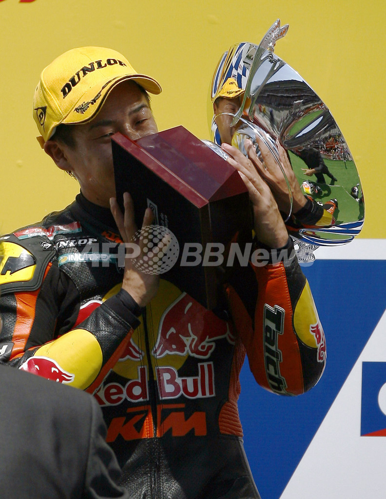 小山 125ccクラス初優勝を飾る