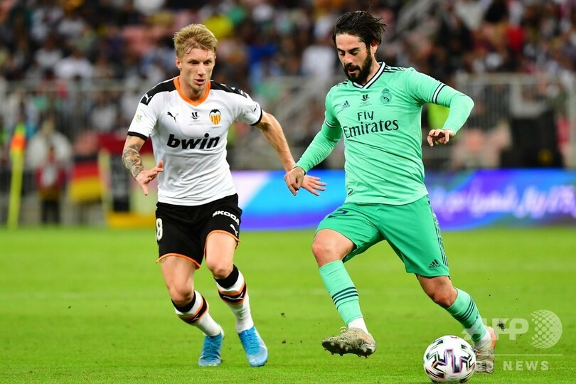 レアルがスーパー杯決勝進出、クロースがCKを直接決める