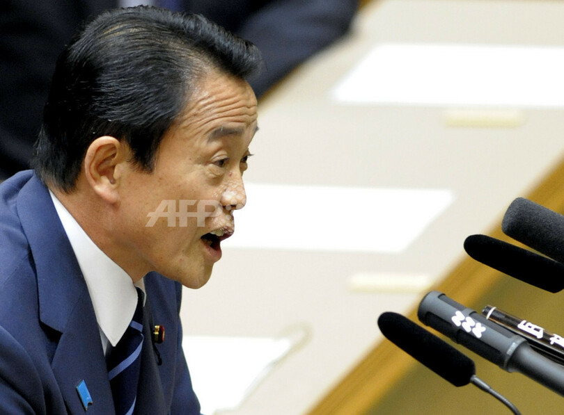 首相周辺、「衆院選は8月以降」