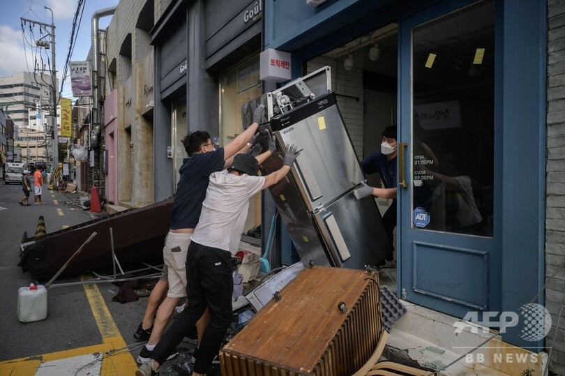 台風9号、韓国・釜山を直撃 死者1人 北朝鮮にも豪雨