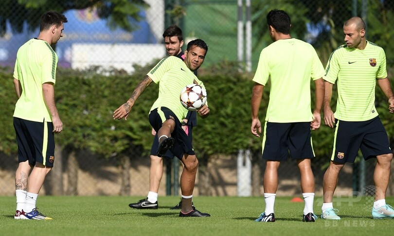 ネイマール、スアレスの公式戦デビューに期待