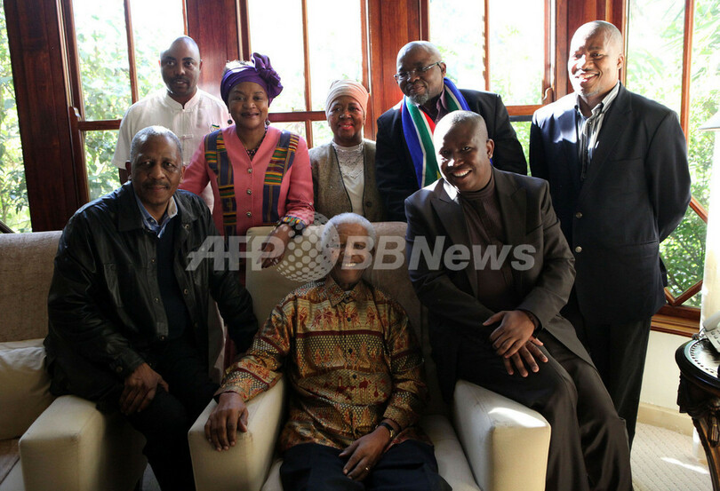 マンデラ元大統領が92歳に、南ア