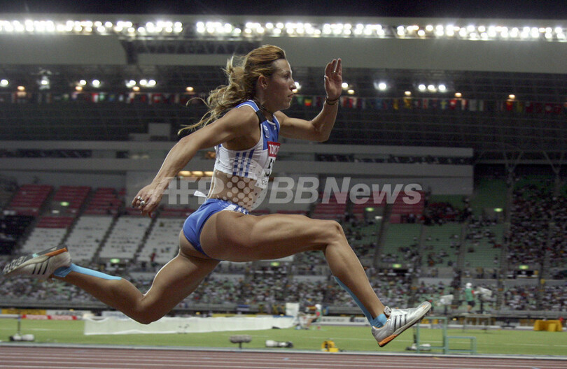 サビネ 女子三段跳びを制す