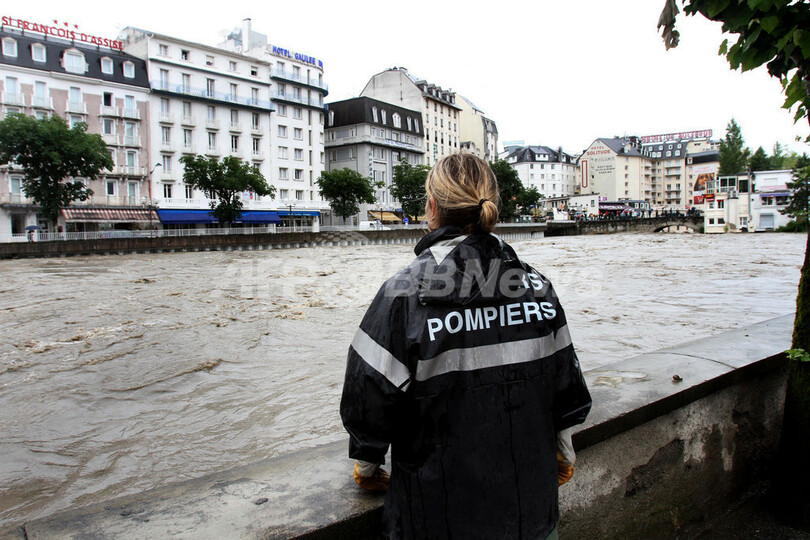 「ルルドの泉」が鉄砲水で閉鎖、200人が避難