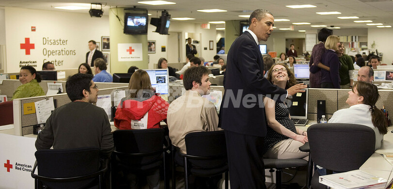 オバマ米大統領、ツイッターにポチッと「初投稿」