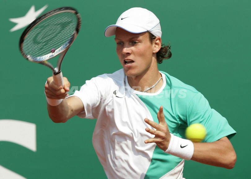＜男子テニス モンテカルロ・オープン2007＞ベルディハ ソデルリングを降し準決勝へ - モナコ