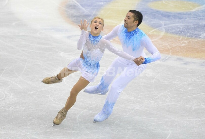 ボロソジャー/トランコフがペア首位発進、GPファイナル