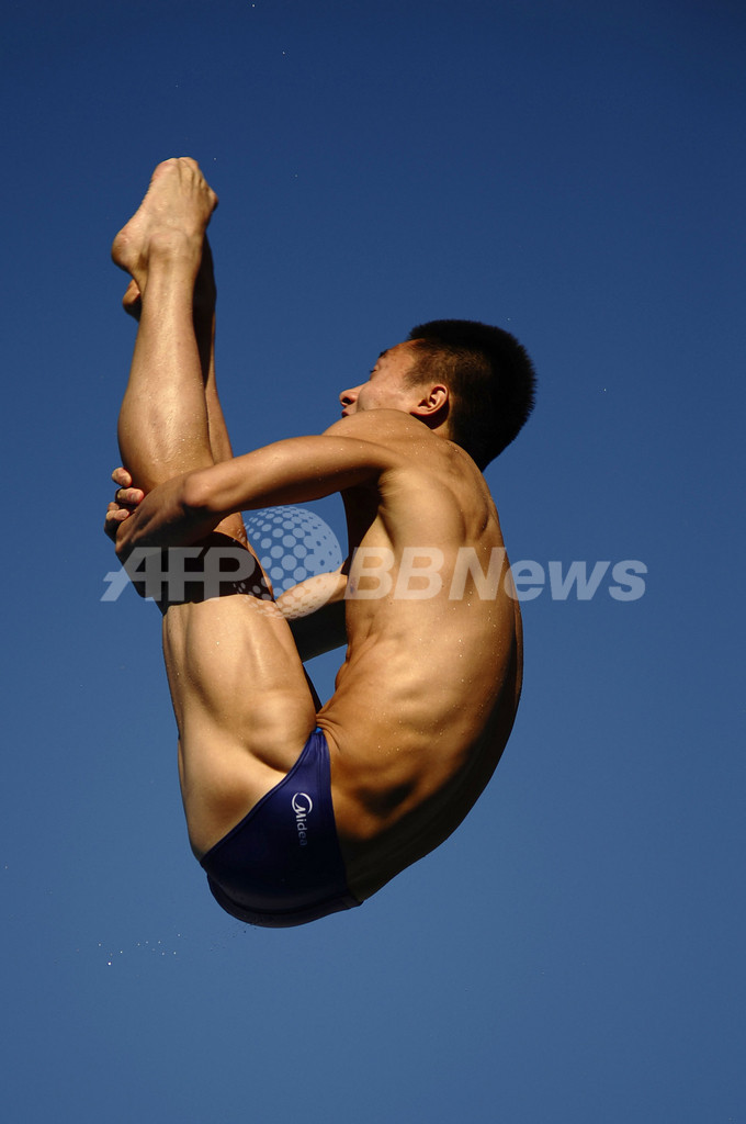 15歳のデイリーが男子高飛び込みで優勝、世界水泳