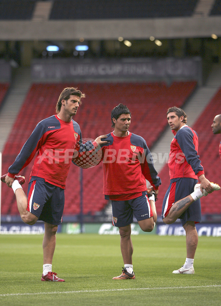 ＜サッカー UEFA杯＞セビージャ エスパニョールとの決勝を控え最終調整 - 英国