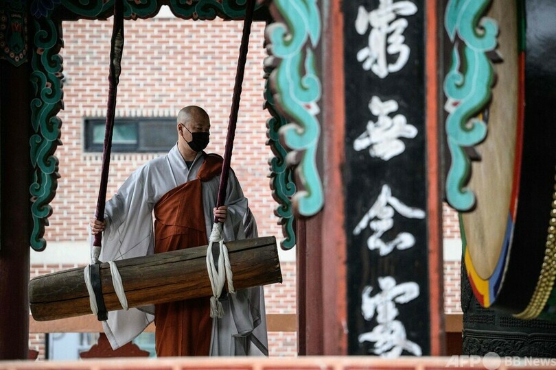 釈迦の誕生祝う「燃灯会」に向けて準備 韓国