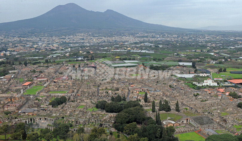 イタリア・ベスビオ火山、100年以内に大噴火の可能性は27％