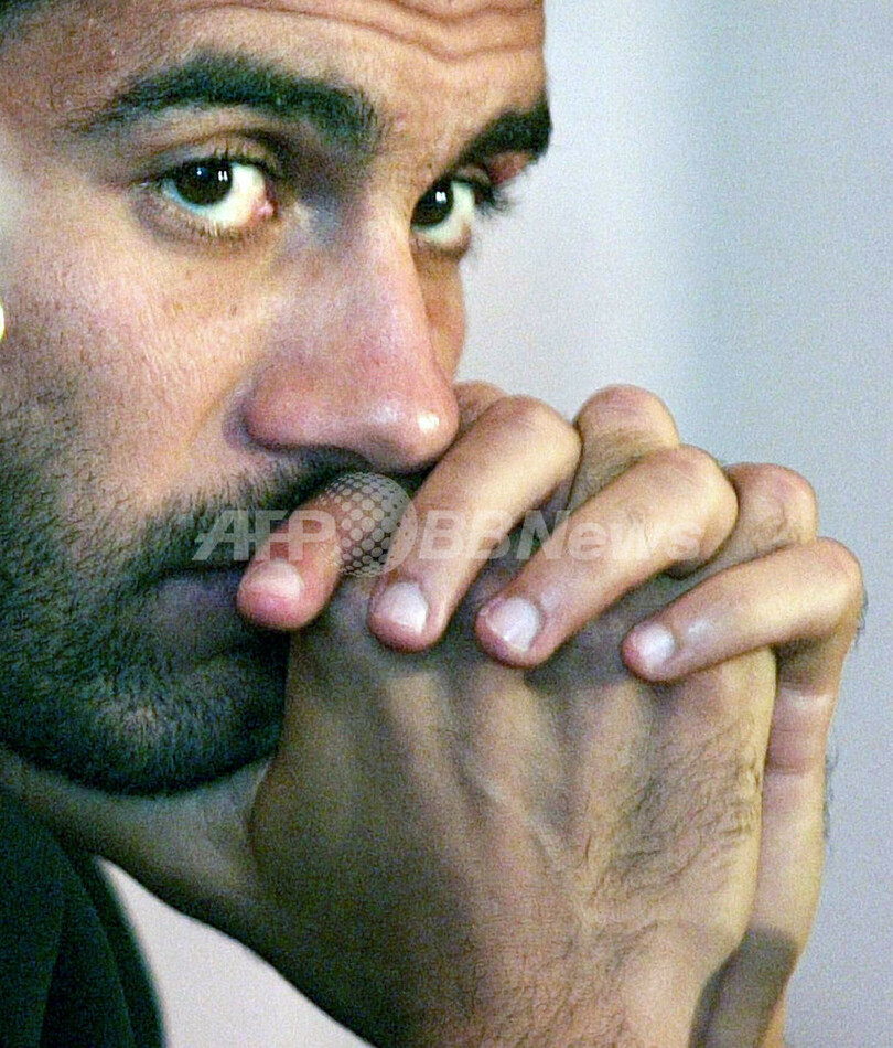 バルセロナ グアルディオラ氏の新監督就任を発表