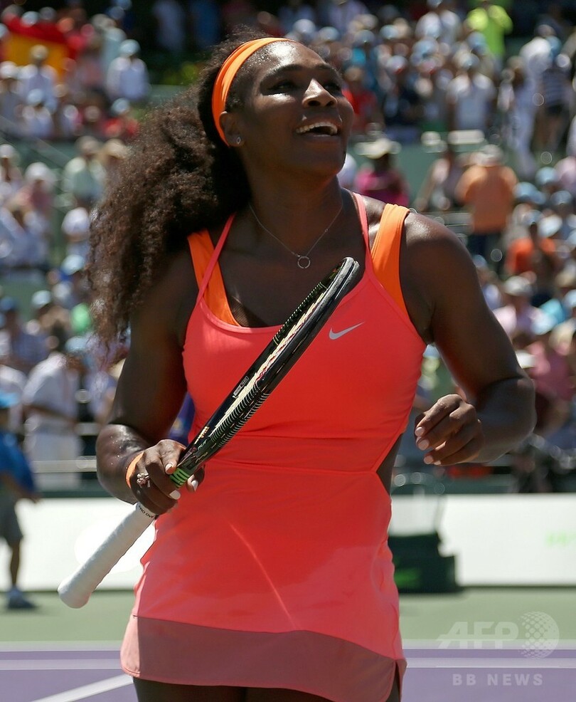セレーナ、スアレス・ナバロを一蹴し8度目の優勝 マイアミ・オープン