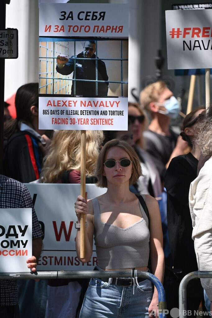 ナワリヌイ氏「気分は良い」 刑事施設で3回目の誕生日