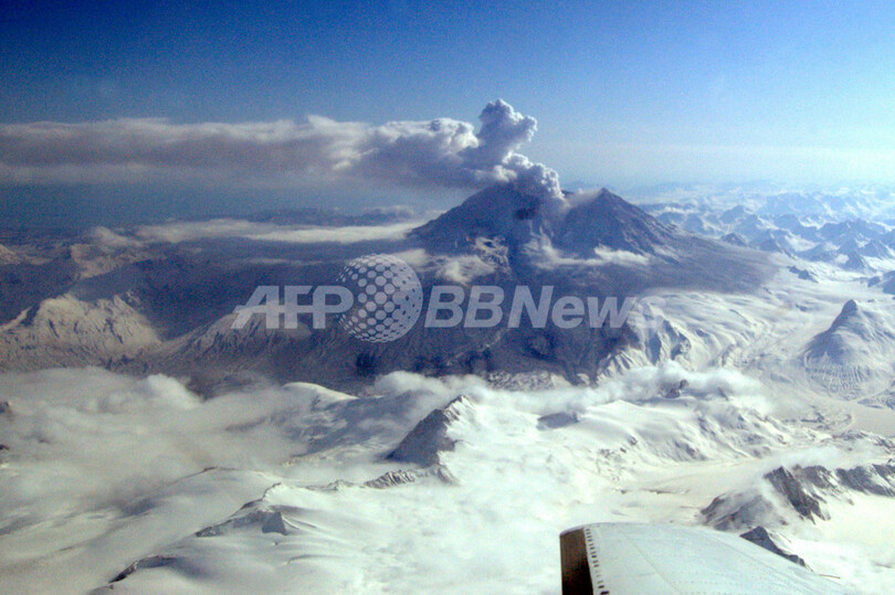 アラスカのリダウト山、噴火続く