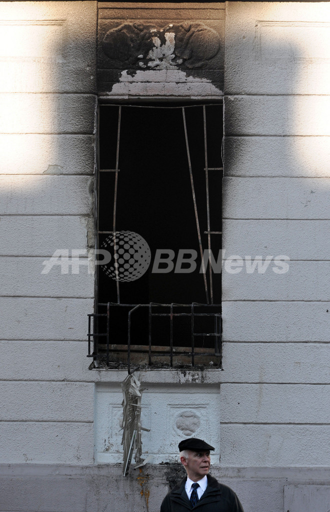 コソボ自治州でセルビア系住民と国連の治安部隊が衝突