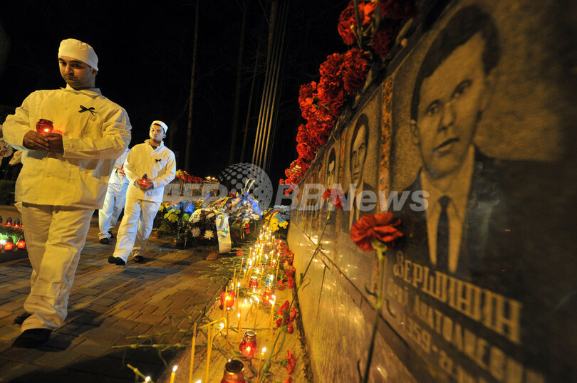 チェルノブイリ原発事故から26年、近郊で追悼式 ウクライナ