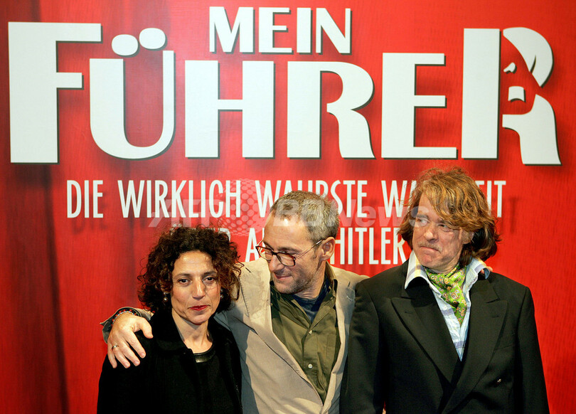 ヒトラーの生涯をテーマにしたコメディ映画プレミア開催 - ドイツ