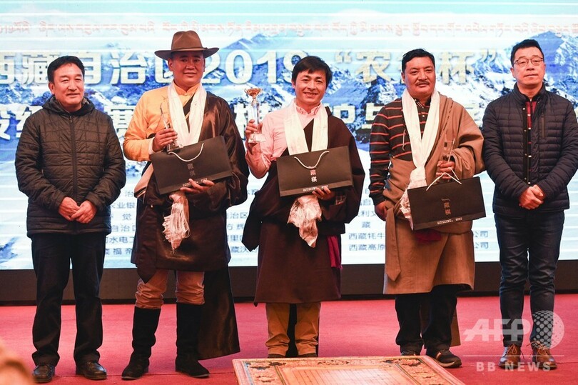 チベット碁の棋士に史上初めて段位を授与