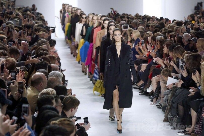 ＜14/15年秋冬パリコレクション＞クリスチャン ディオール