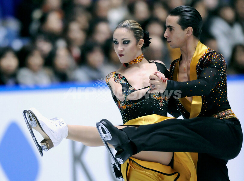 ファイエラ／スカリ組が規定で首位、フィギュアGP第6戦