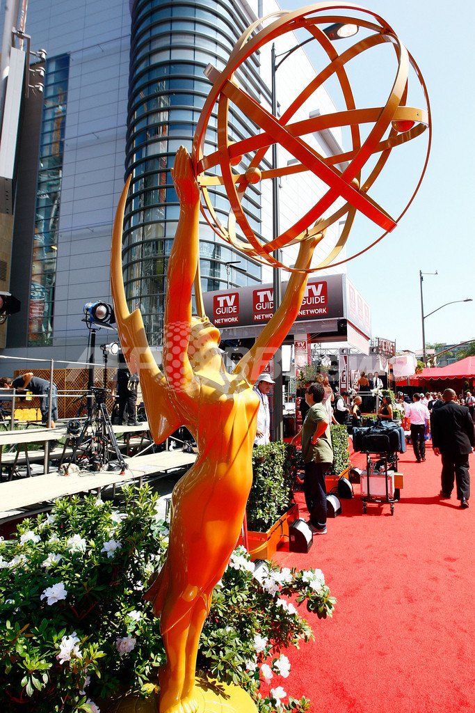 第60回プライムタイム・エミー賞授賞式、華やかに開幕