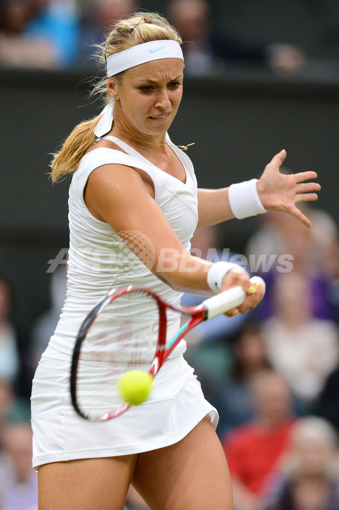 クルベールがリシキ下し初の4強入り、ウィンブルドン選手権