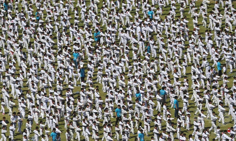韓国でテコンドーが国技に、1万人がギネス記録に挑戦！