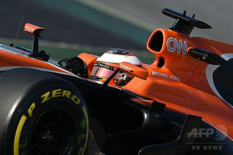 ベッテルが最速タイム、ハミルトンはフェラーリの情報戦を警戒