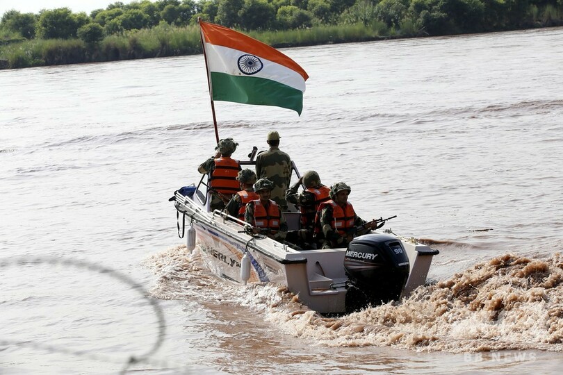 カシミール地方の停戦ラインで印パが交戦、5人死亡