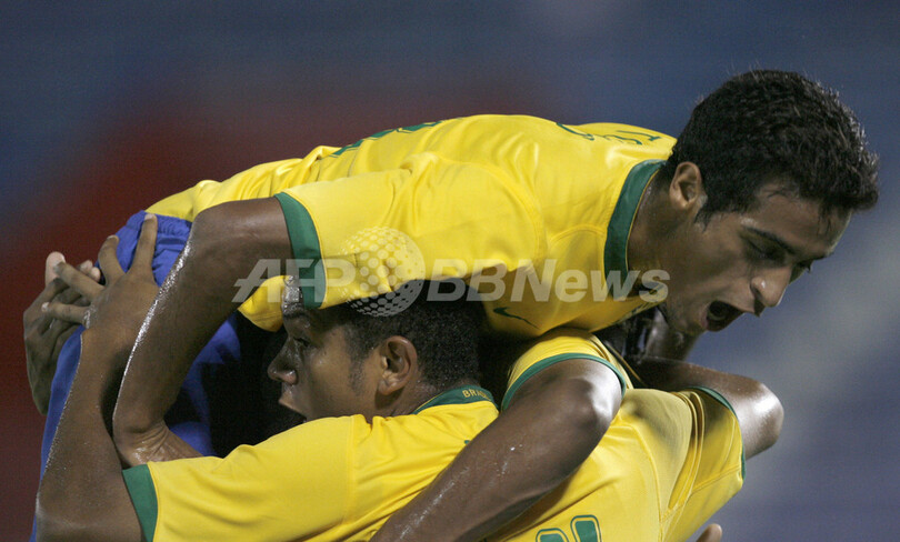 ＜サッカー 07南米ユース選手権＞ブラジル パトの活躍でウルグアイを撃破 - パラグアイ