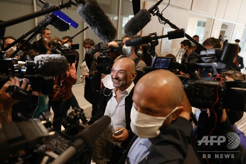 フランスを震撼させたシャルリー・エブド襲撃事件、公判開始