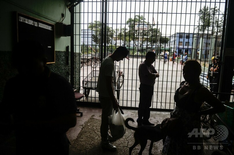 受刑者たちがブランド立ち上げ、ファッションで汚名返上 ペルー