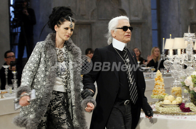 シャネル、メティエダール・コレクション新作「パリ-ボンベイ」を発表