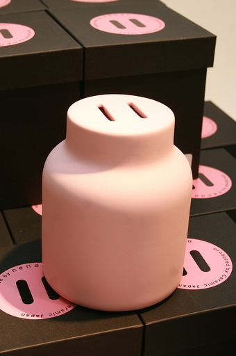 ぶたの貯金箱」テーマの「PIGGY BANK COLLECTION」伊勢丹で開催