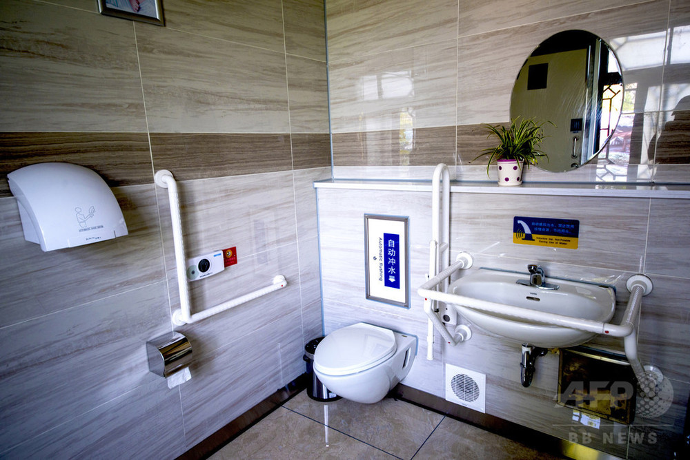 中国「トイレ革命」さらに推進、親子用増設などを加速 18年からの3か年行動計画 写真1枚 国際ニュース：AFPBB News