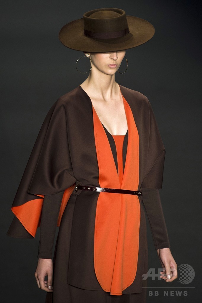 ドナテラ・ヴェルサーチもコレクション発表、「サンパウロ・ファッション・ウィーク」開催