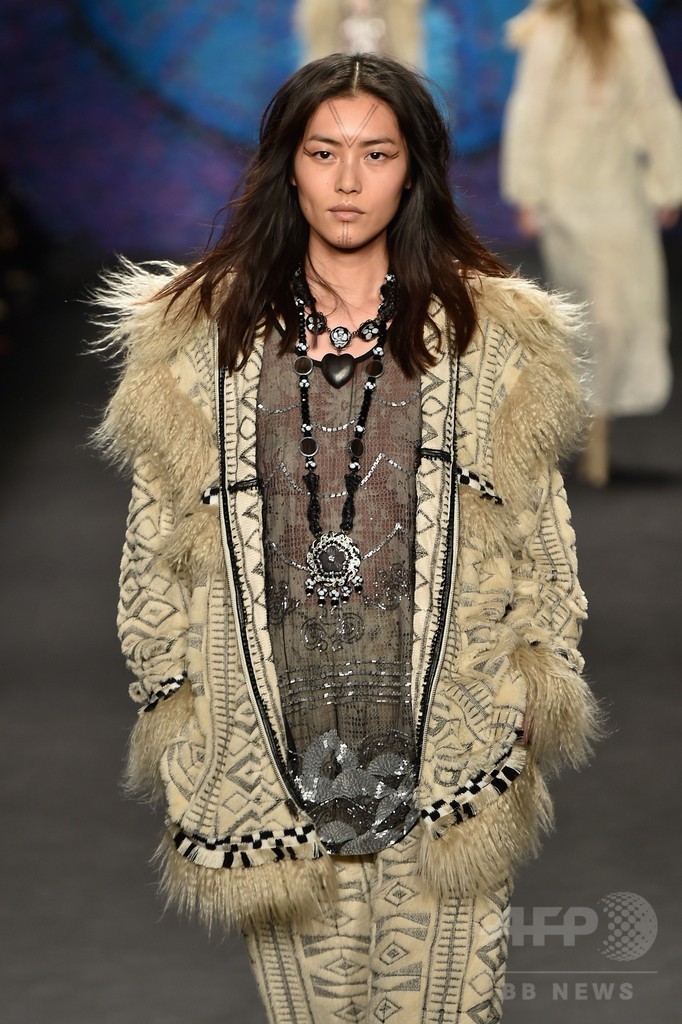 スカンディナビアのバイキングからインスパイア、「アナ スイ」15/16年秋冬