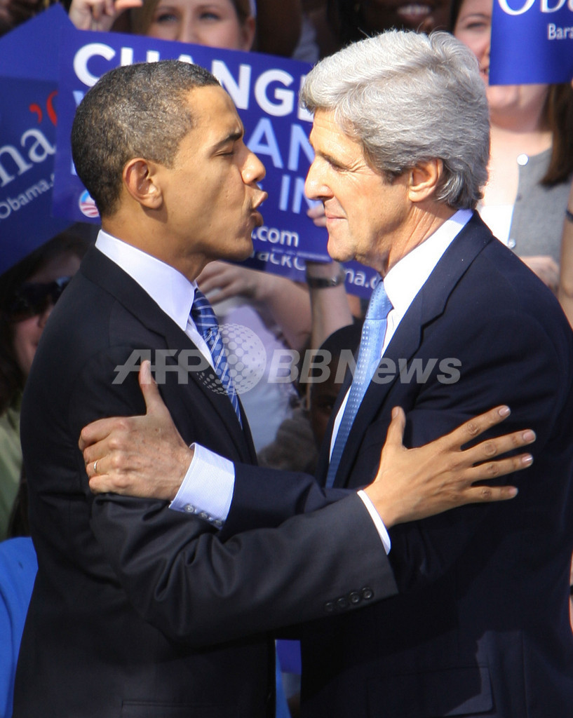 04年米大統領選候補ケリー氏、オバマ候補支持を表明 写真5枚 ファッション ニュースならMODE PRESS powered by AFPBB News