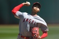 18MLB、オークランド・アスレチックス対ロサンゼルス・エンゼルス。先発登板するロサンゼルス・エンゼルスの大谷翔平（2018年4月1日撮影）。(c)Thearon W. Henderson/Getty Images/AFP