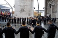 フランス・パリの凱旋（がいせん）門で開かれた第1次世界大戦終結100年記念式典の様子（2018年11月11日撮影）。(c)BENOIT TESSIER / POOL / AFP