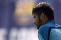 シウタ・エスポルティバ・ジョアン・ガンペール（Ciutat Esportiva Joan Gamper）で練習に臨むFCバルセロナ（FC Barcelona）のネイマール（Neymar da Silva Santos Junior、2014年5月16日撮影）。(c)AFP/LLUIS GENE